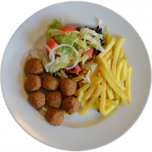 Falafel im Teller